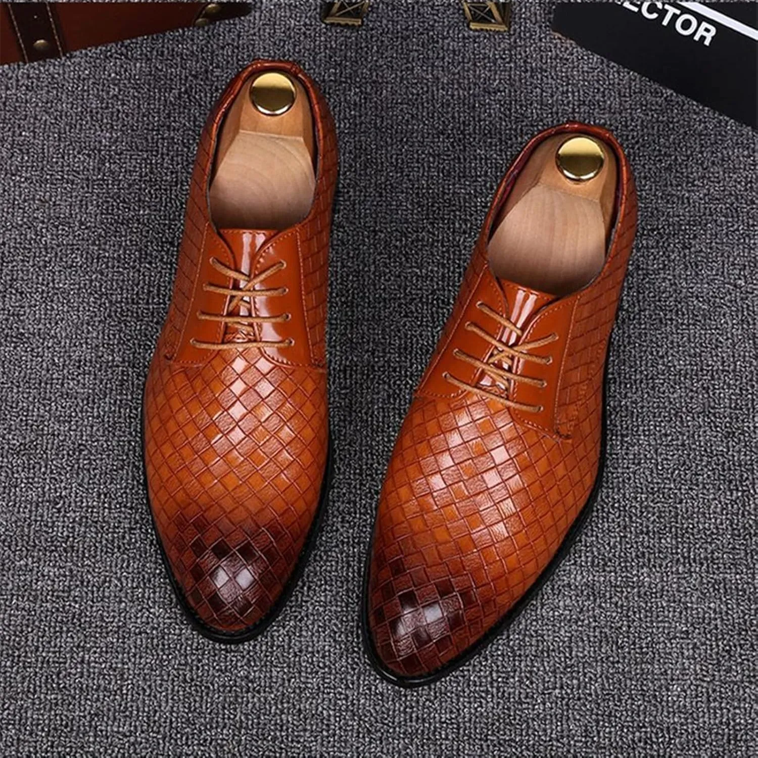 Classic Dress Shoes for Men Fashion Crocodile Printed Lace-Up Pointed-Toe Oxfords Shoes Business Formal Wedding Shoes