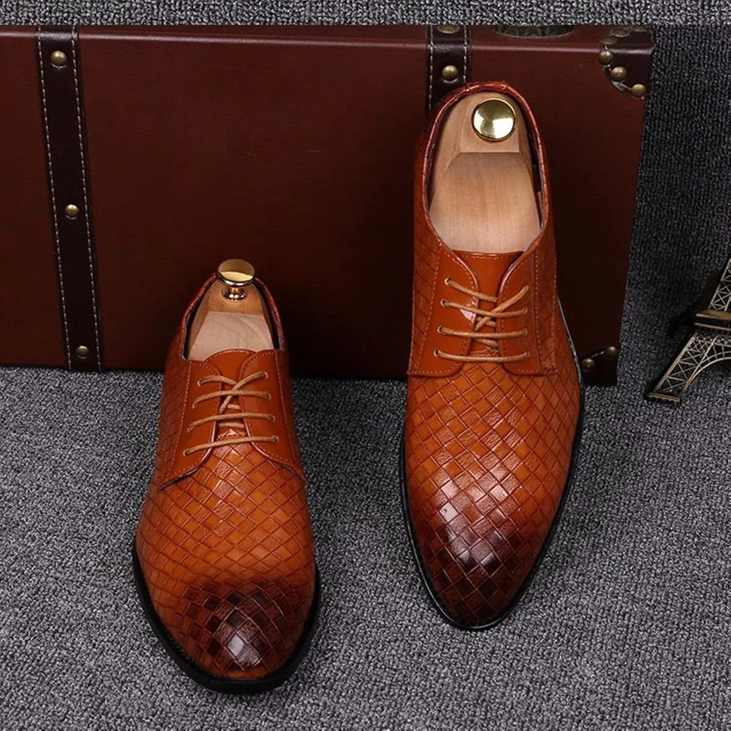 Classic Dress Shoes for Men Fashion Crocodile Printed Lace-Up Pointed-Toe Oxfords Shoes Business Formal Wedding Shoes