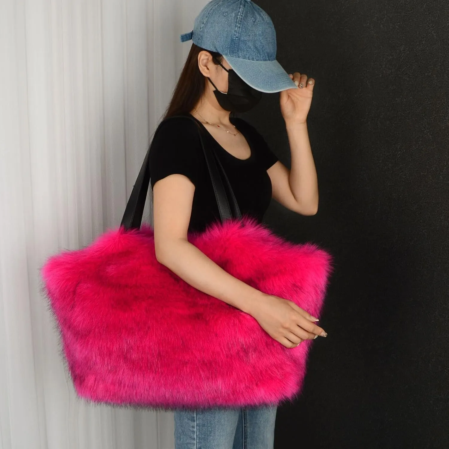 Large Winter Purse for Women Trendy 2024 Fluffy Tote Bag Fuzzy Large Tote Bag Faux Fur Crossbody Bag