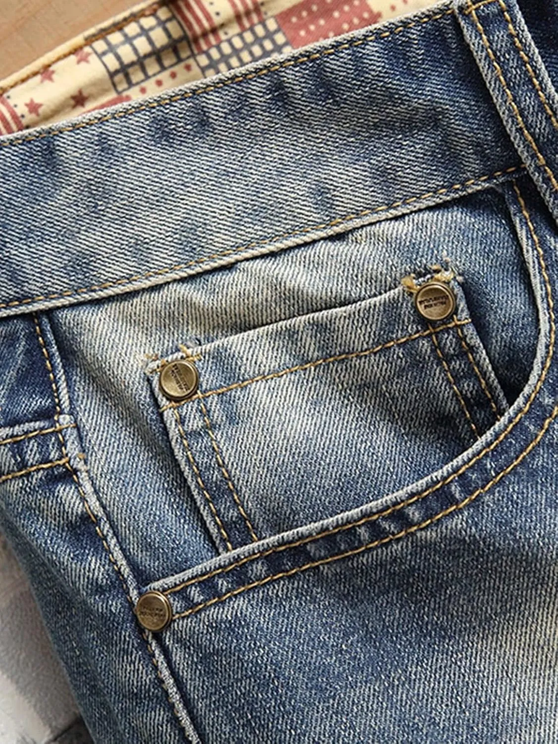 MLANM Men's Denim Shorts Classic Fit Distressed Summer Fashion Ripped Jean Shorts