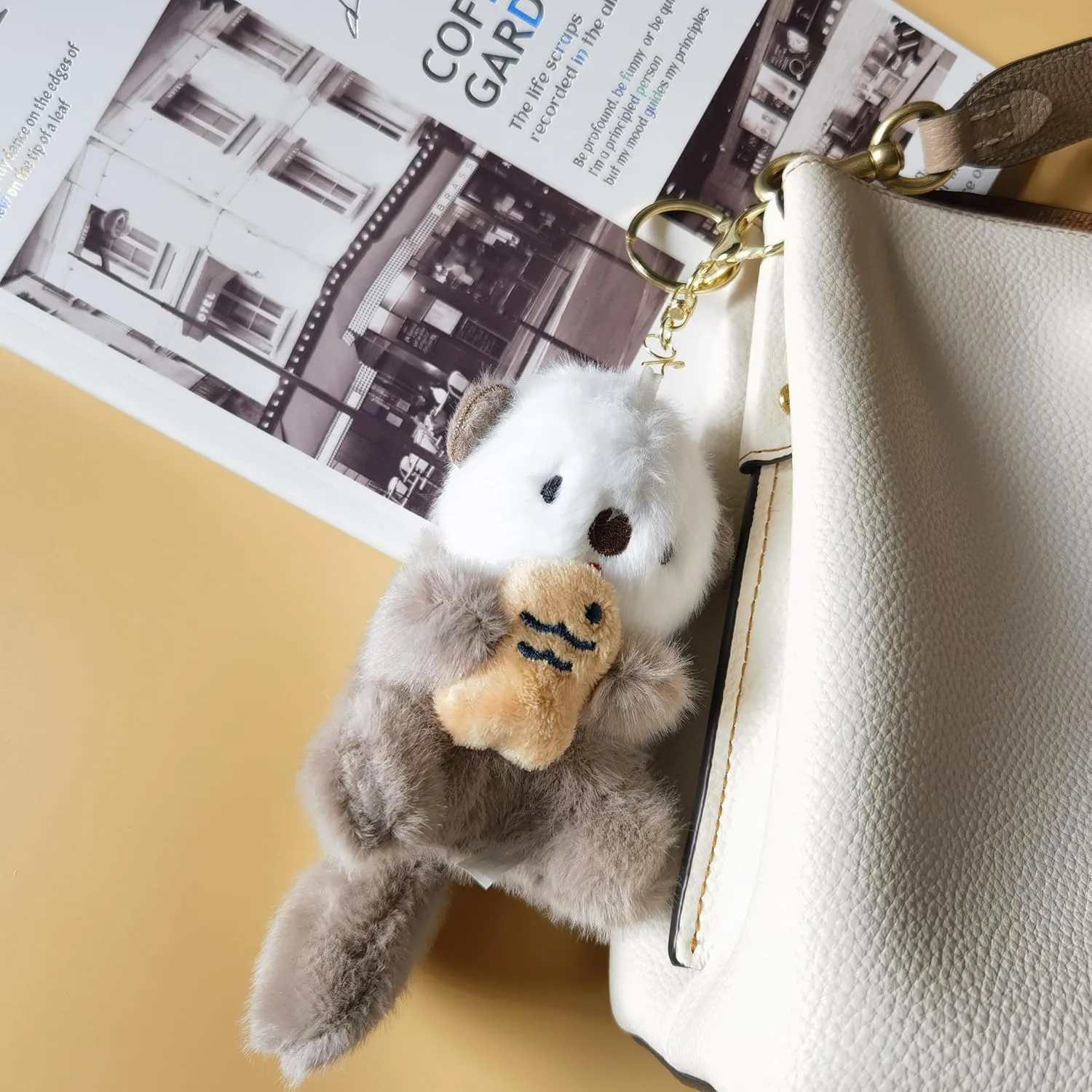 Otter Keychain Charm & Bag Charm - Adorable Keychain Ring for Bags Otter stuff - for Men Women Animal Lovers