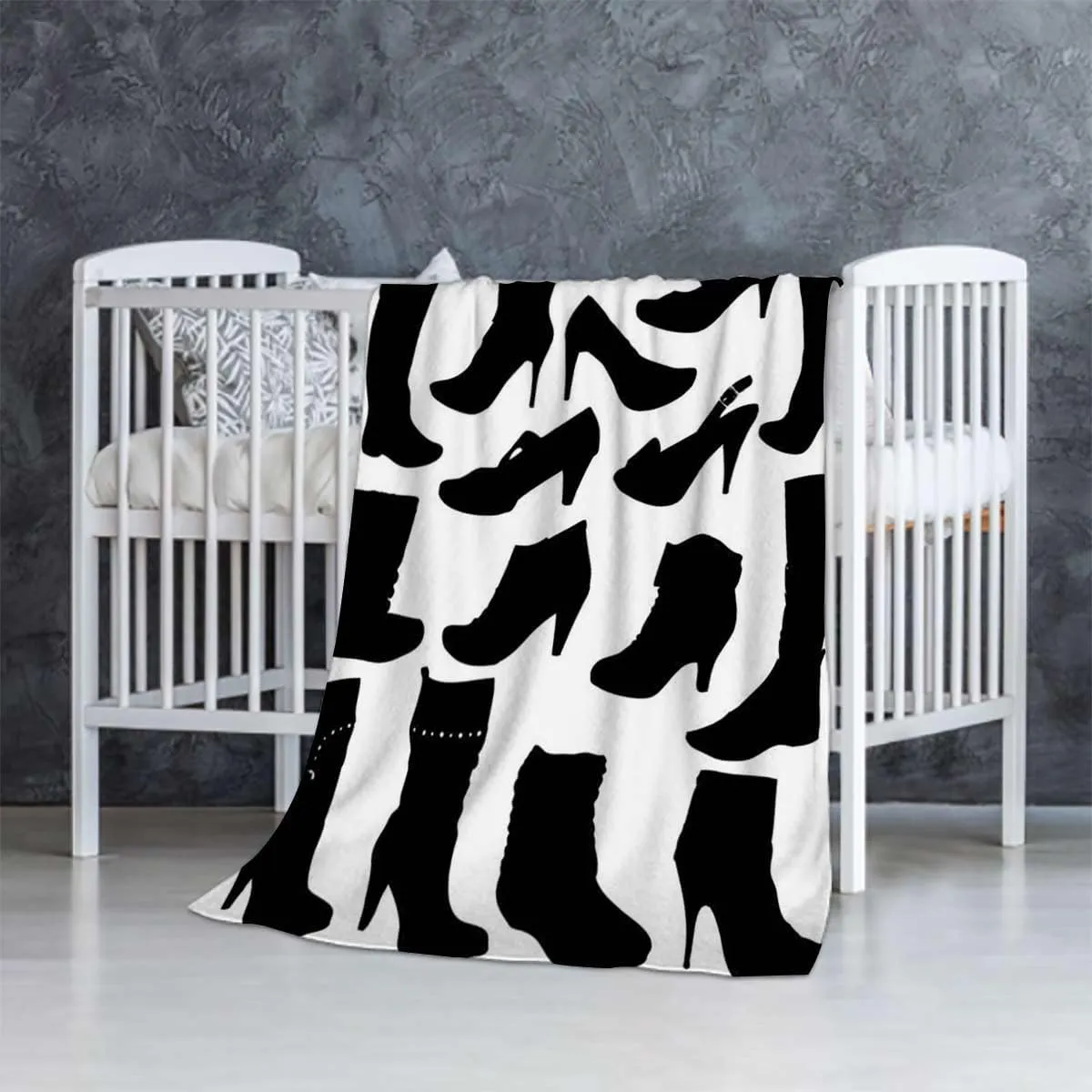 Sport Shoes Sneakers Black White Throw Blanket, Blankets for Couch, Bed, Sofa，Reversible Fluffy Plush Flannel Fleece Blankets and Throws for Adults Women Men 70x80 Inches
