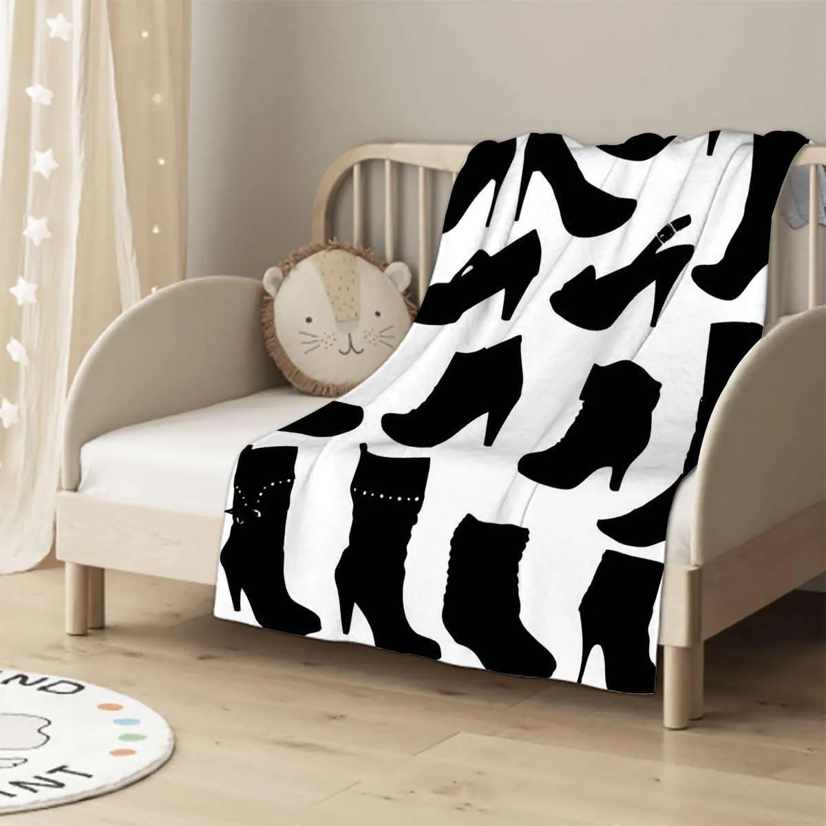 Sport Shoes Sneakers Black White Throw Blanket, Blankets for Couch, Bed, Sofa，Reversible Fluffy Plush Flannel Fleece Blankets and Throws for Adults Women Men 70x80 Inches